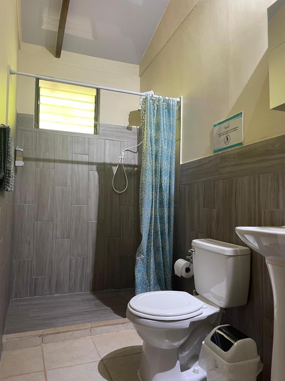 Casa Tropical Playa Grande Bed & Breakfast Cuajiniquil Exterior photo